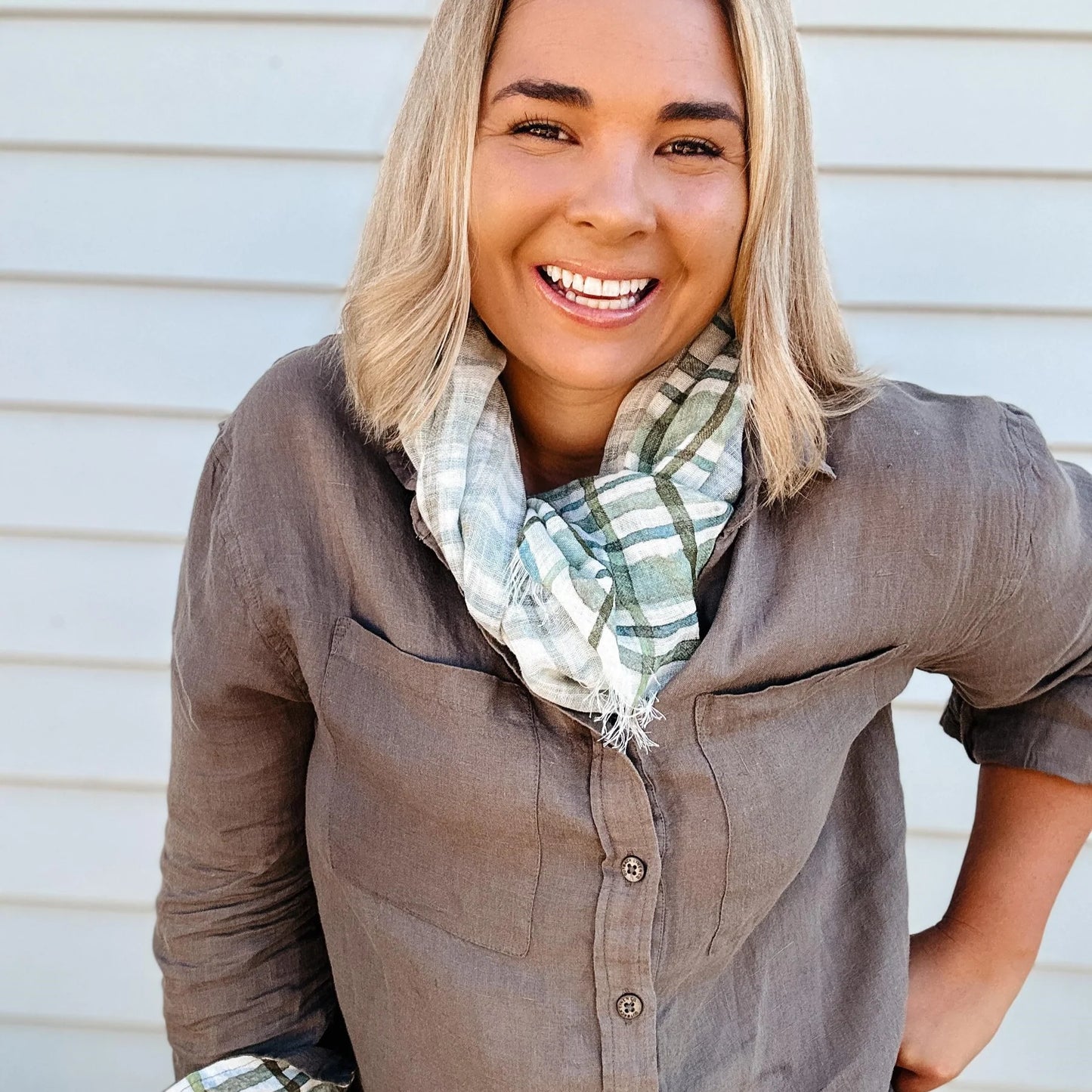 Outback Linen - SPINIFEX GREEN ORGANIC LINEN SHIRT WITH PRINTED CUFFS