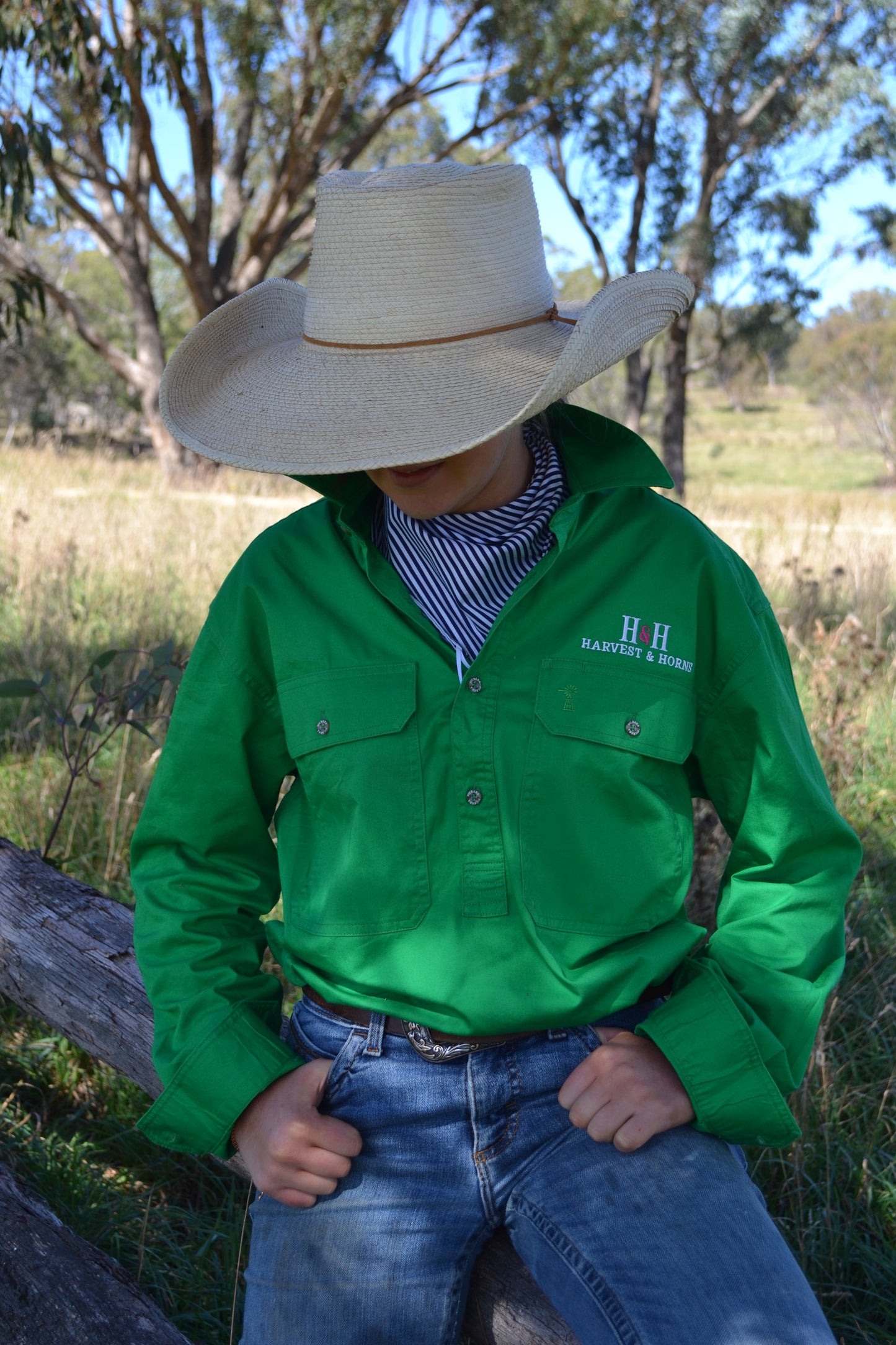 Mens closed front long sleeve shirt - Emerald Green